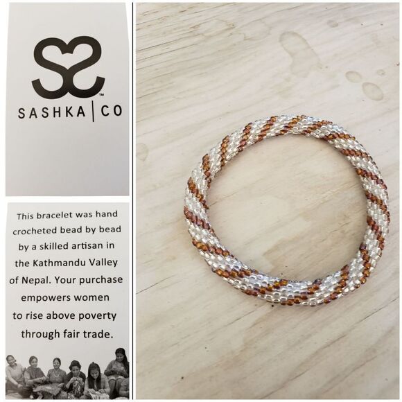 Sashka bracelet, original size, 7" OSFM. Brown and pearlized white. - Picture 1 of 2